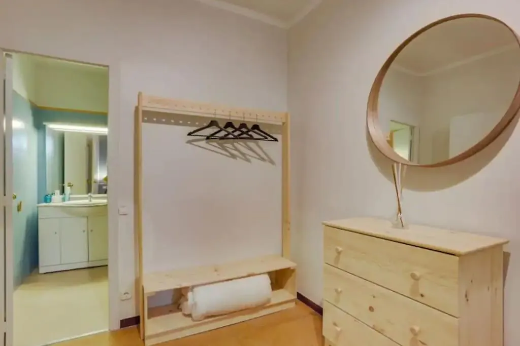 Sant Joan Entresol Apartment Barcelona